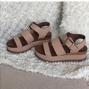 Naturalizer Platform Sandals